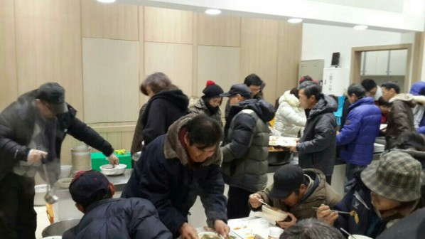 노숙자배식